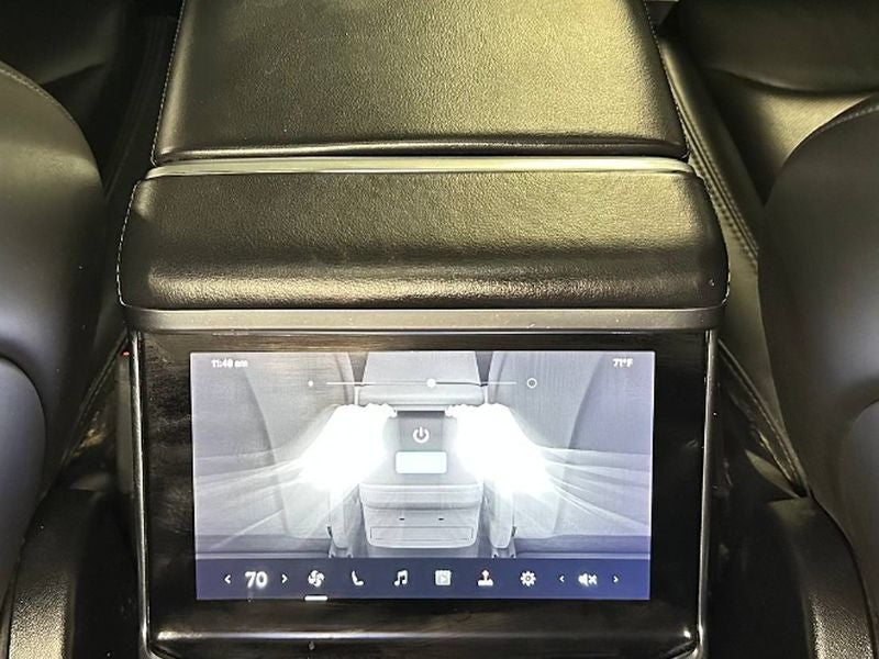 2022 Tesla Model X Base