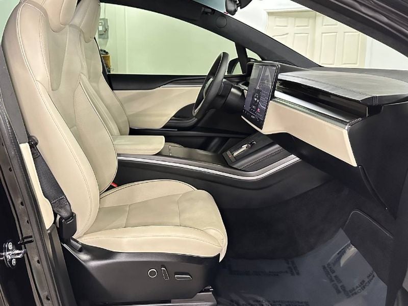 2024 Tesla Model X Plaid