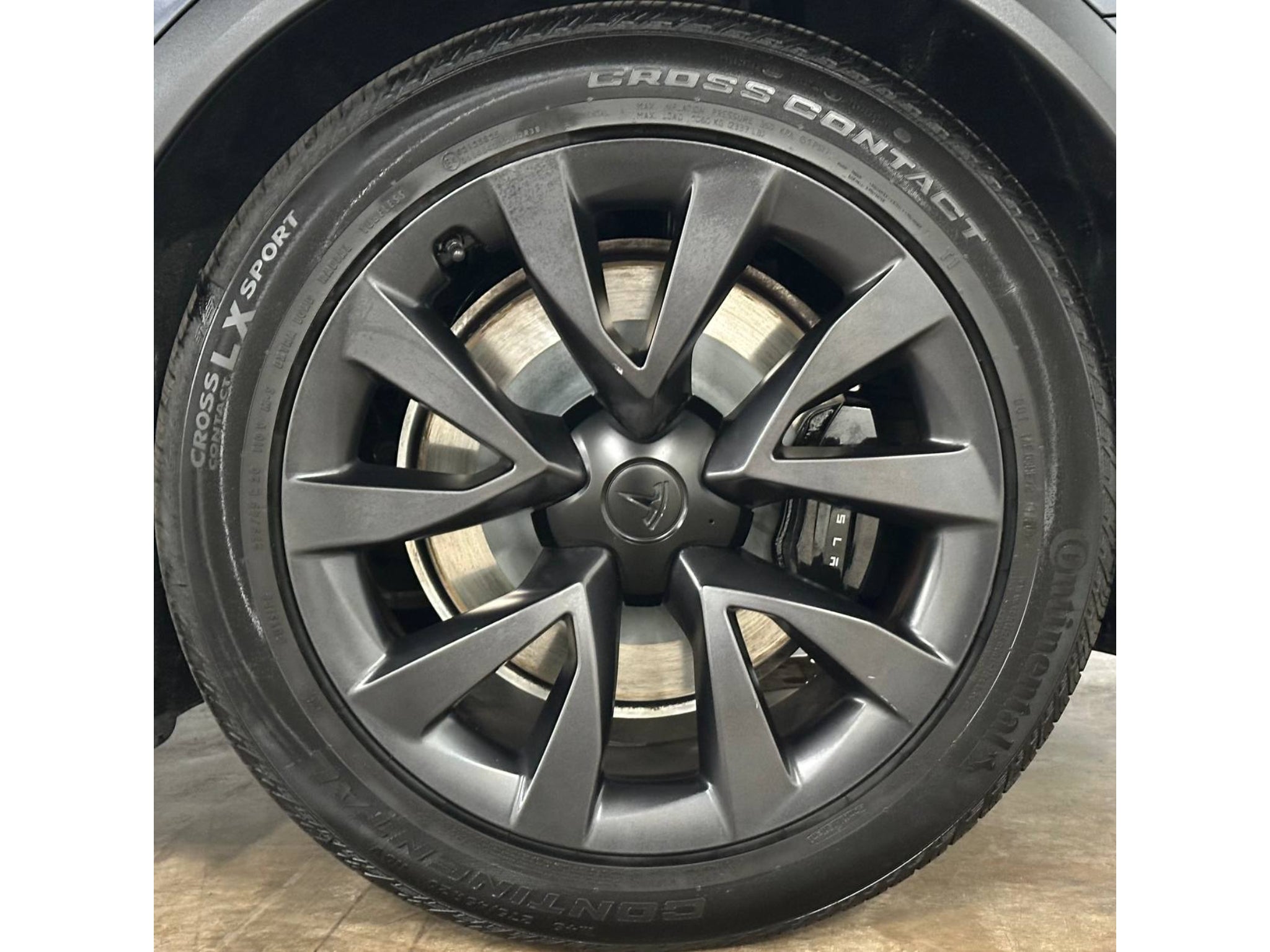 2024 Tesla Model X Base