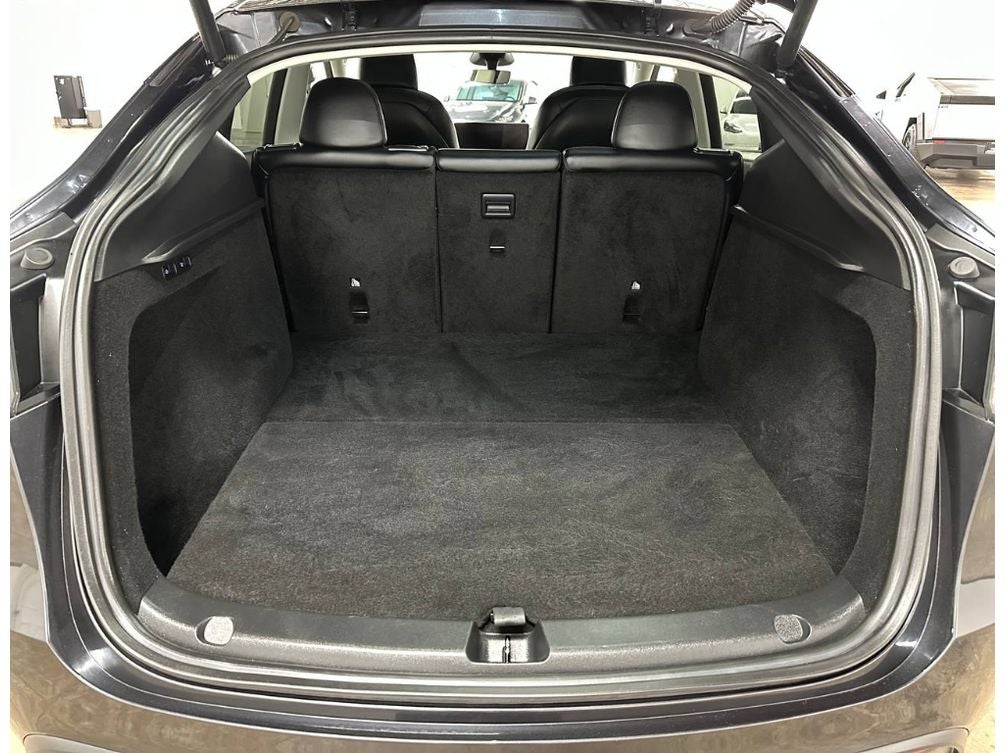 2024 Tesla Model Y Base