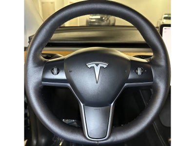 2024 Tesla Model Y Base