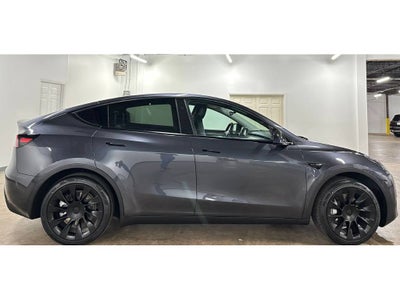 2024 Tesla Model Y Base