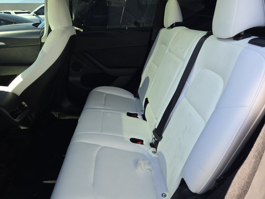 2024 Tesla Model Y Base