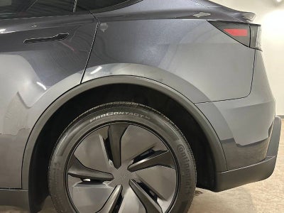 2026 Tesla Model Y Premium