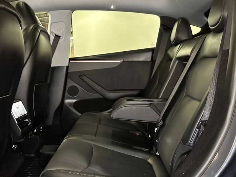 2026 Tesla Model Y Premium