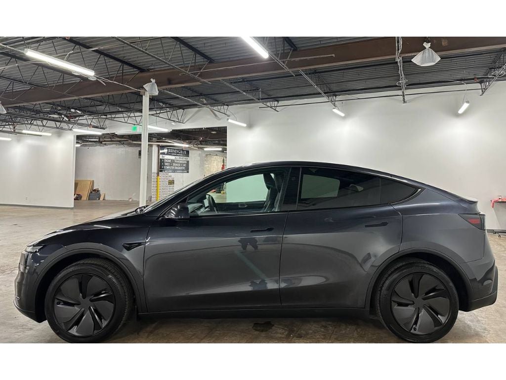 2026 Tesla Model Y Premium