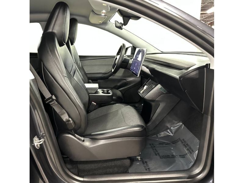 2026 Tesla Model Y Base