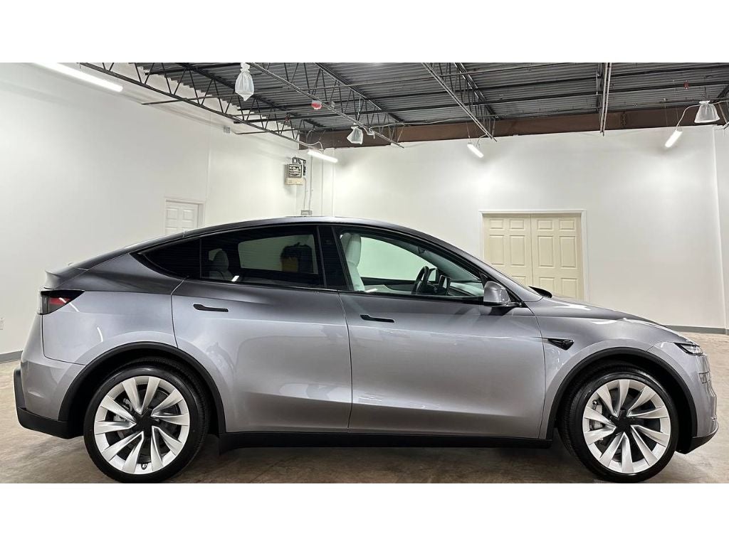 2026 Tesla Model Y Long Range