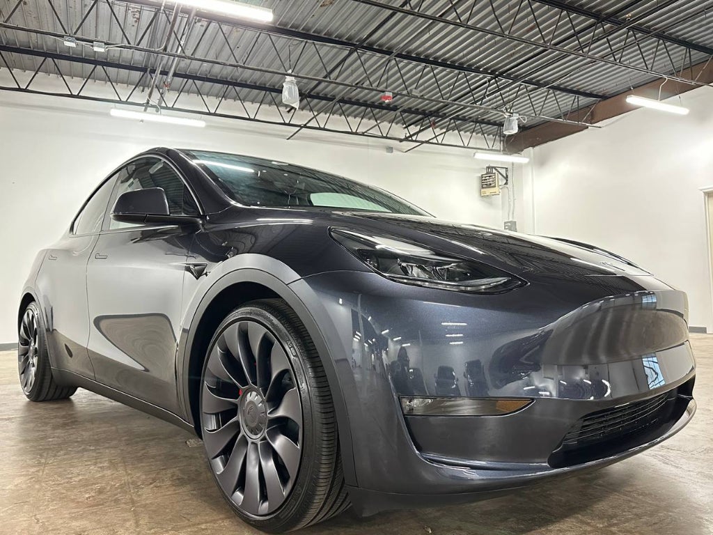 2025 Tesla Model Y Performance