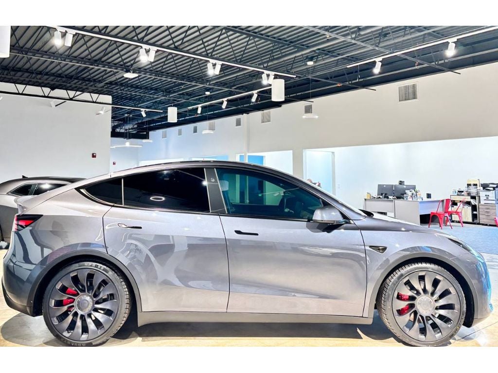 2023 Tesla Model Y Performance