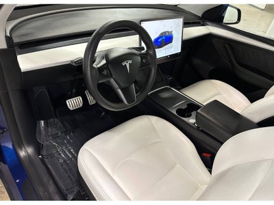 2025 Tesla Model Y Performance