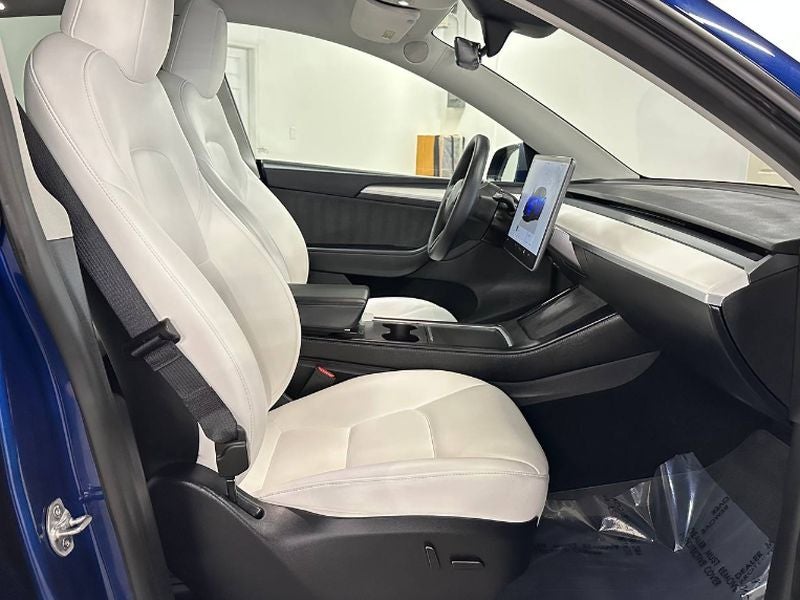 2025 Tesla Model Y Performance