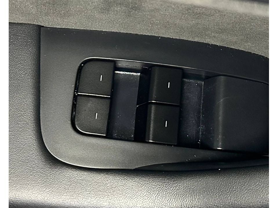 2025 Tesla Model Y Performance