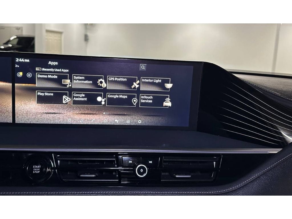 2025 INFINITI QX80 Sensory