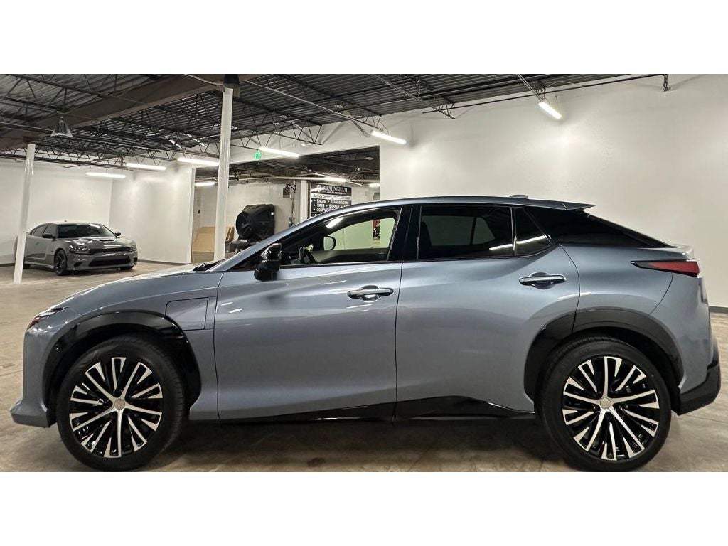 2023 Lexus RZ 450e Premium