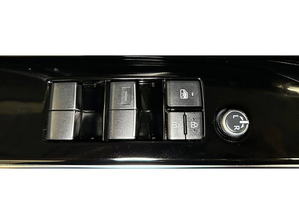 2023 Toyota bZ4X Limited