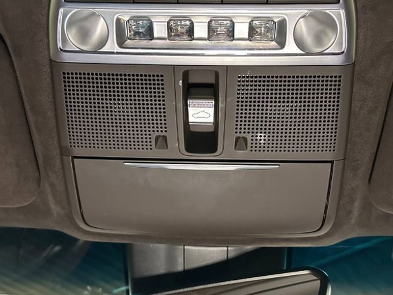 2022 Genesis G90 5.0L Ultimate