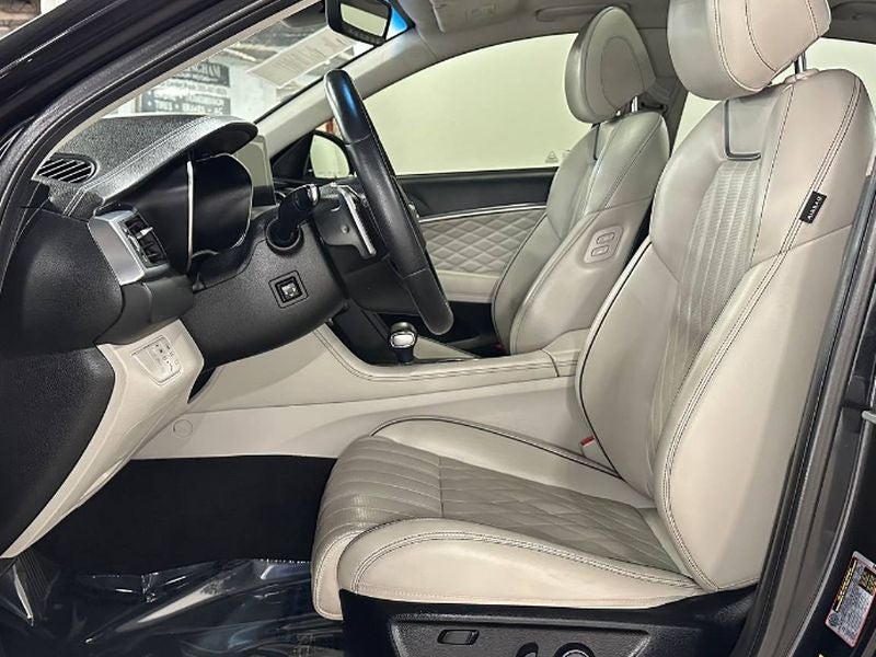 2021 Genesis G70 2.0T