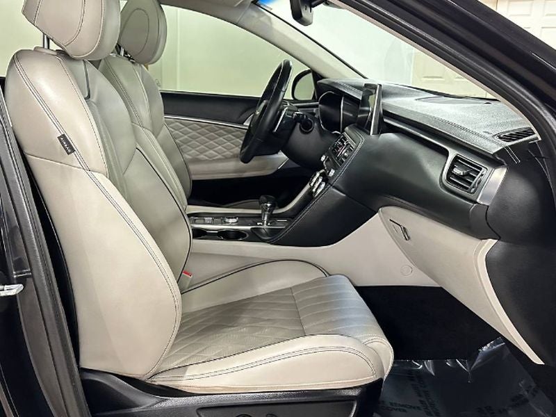 2021 Genesis G70 2.0T