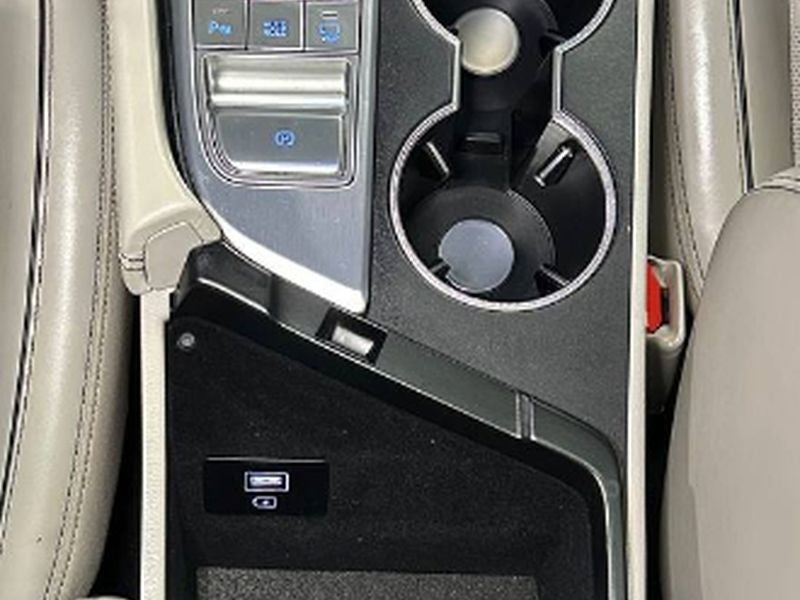 2021 Genesis G70 2.0T