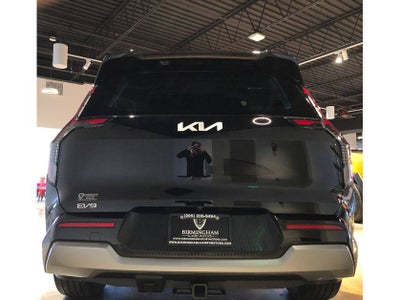 2024 Kia EV9 Land
