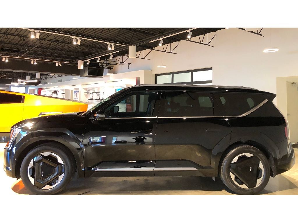2024 Kia EV9 Land