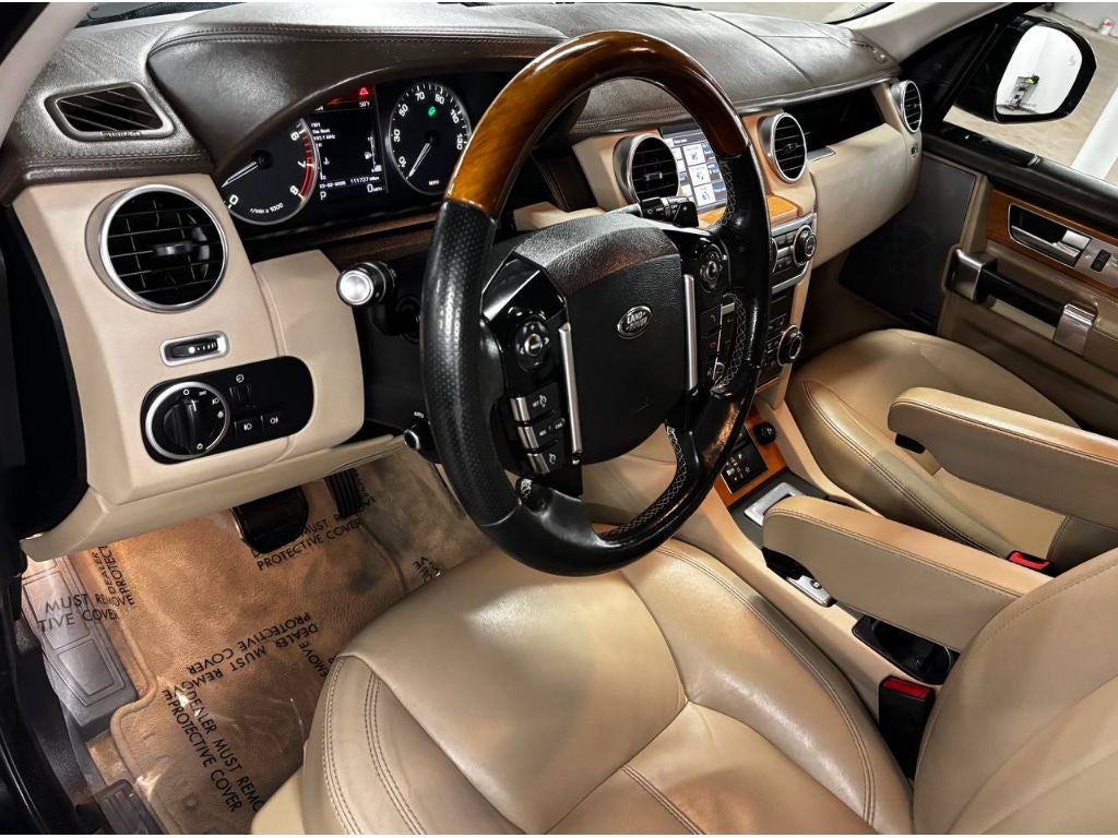 2015 Land Rover LR4 LUX