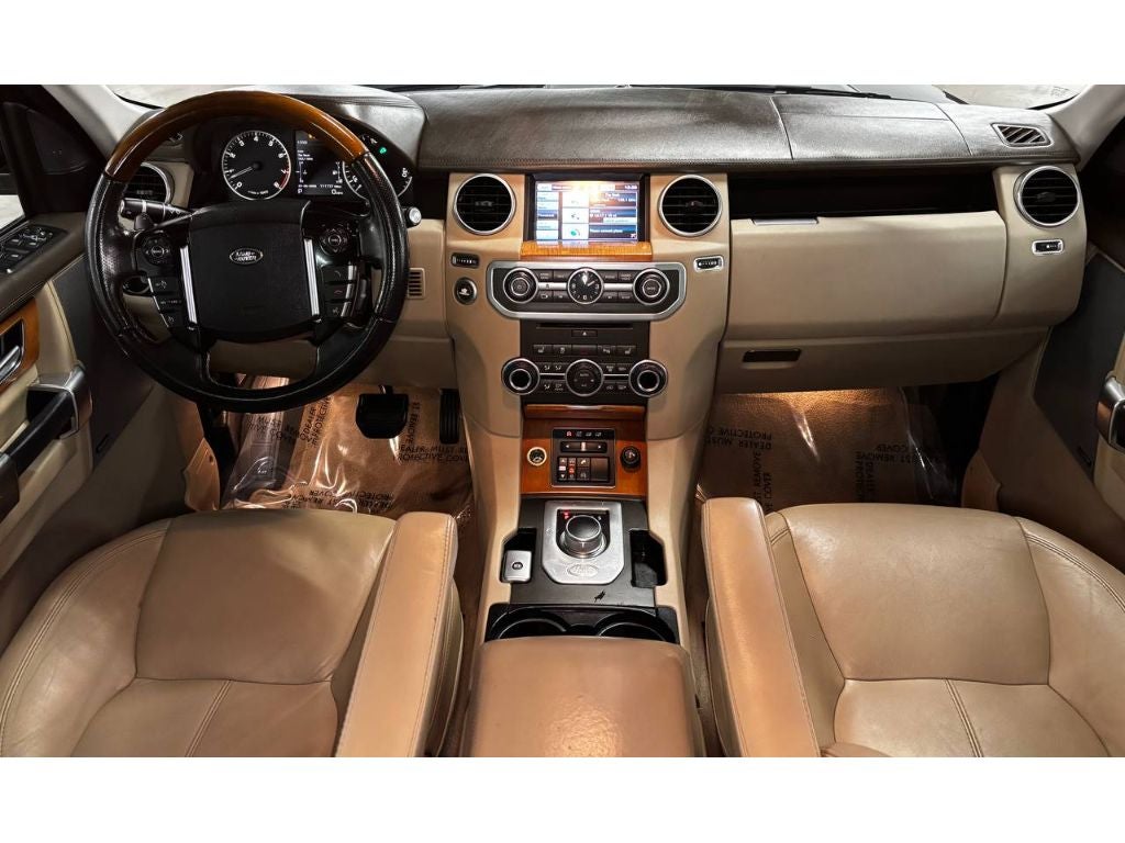 2015 Land Rover LR4 LUX