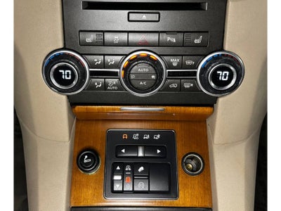 2015 Land Rover LR4 LUX