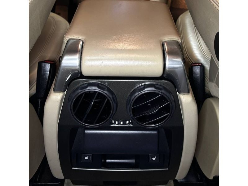 2015 Land Rover LR4 LUX