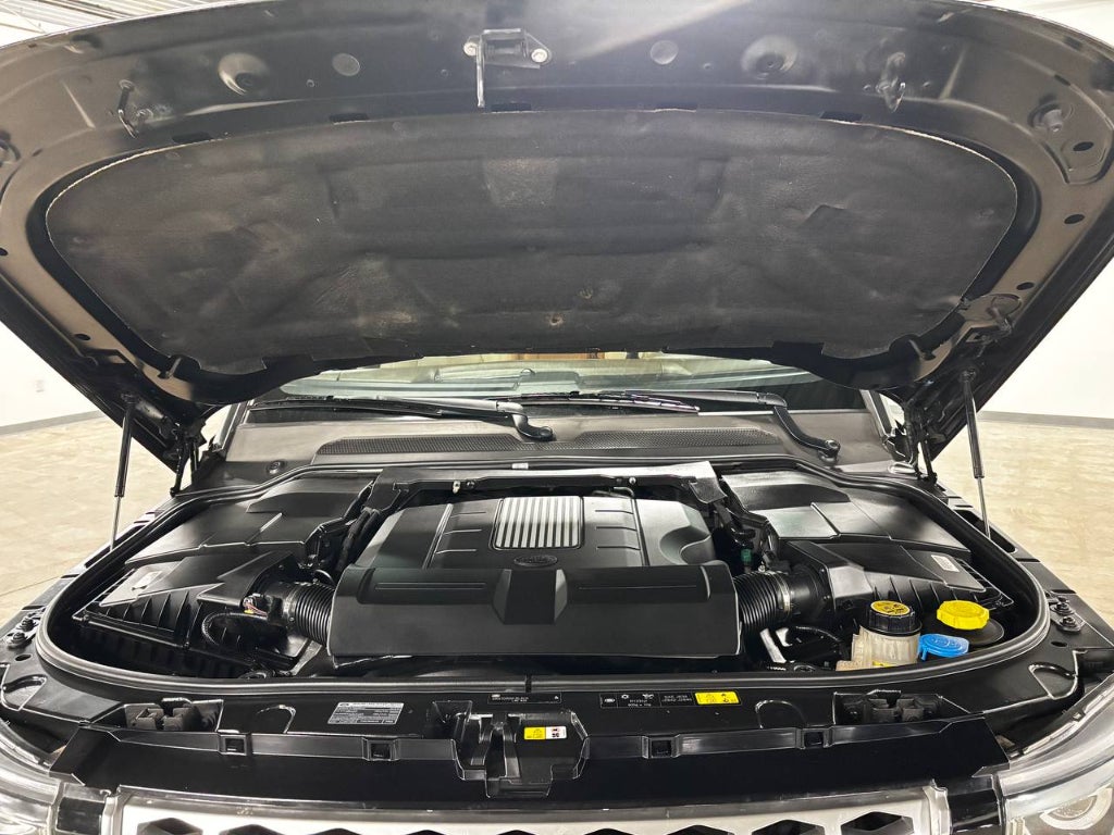 2015 Land Rover LR4 LUX