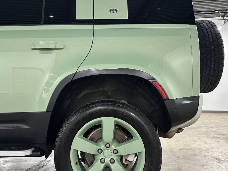 2023 Land Rover Defender 110 XS