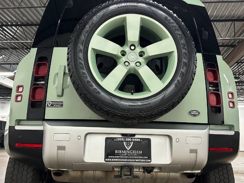 2023 Land Rover Defender 110 XS