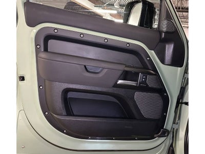 2023 Land Rover Defender 110 XS