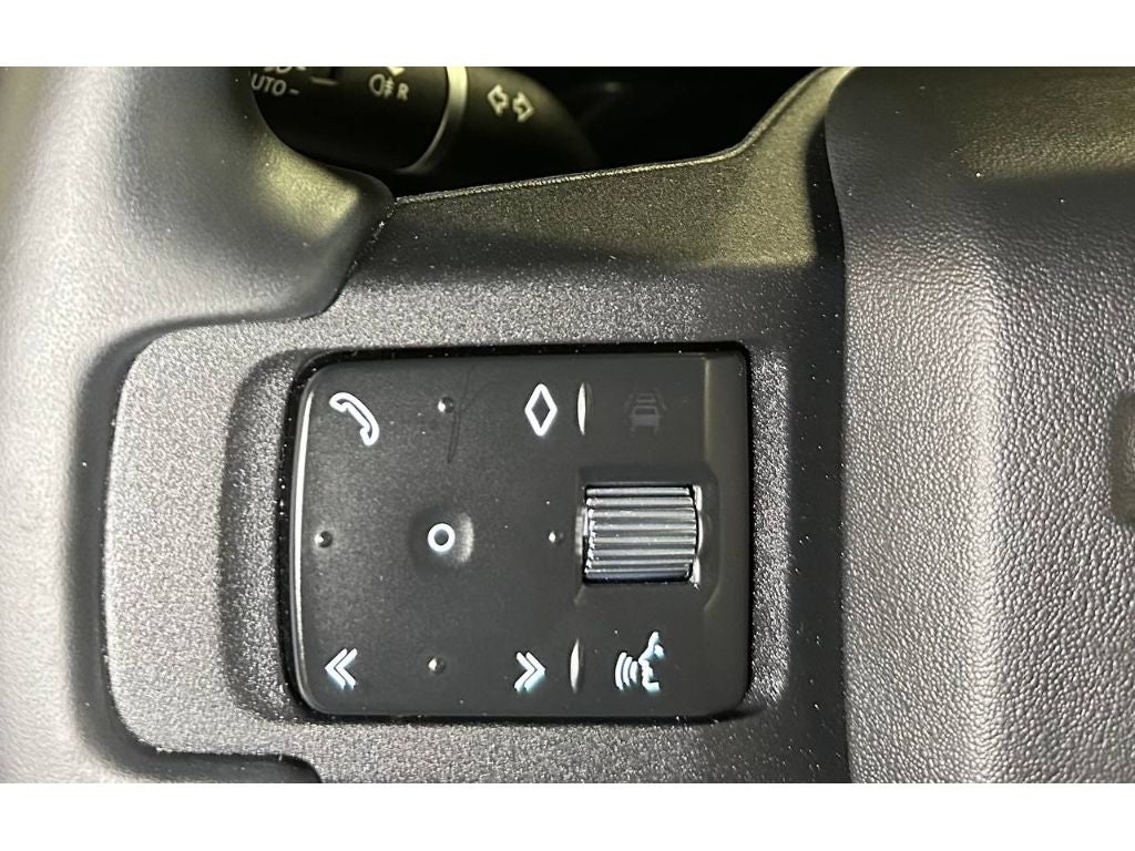 2023 Land Rover Defender 110 XS