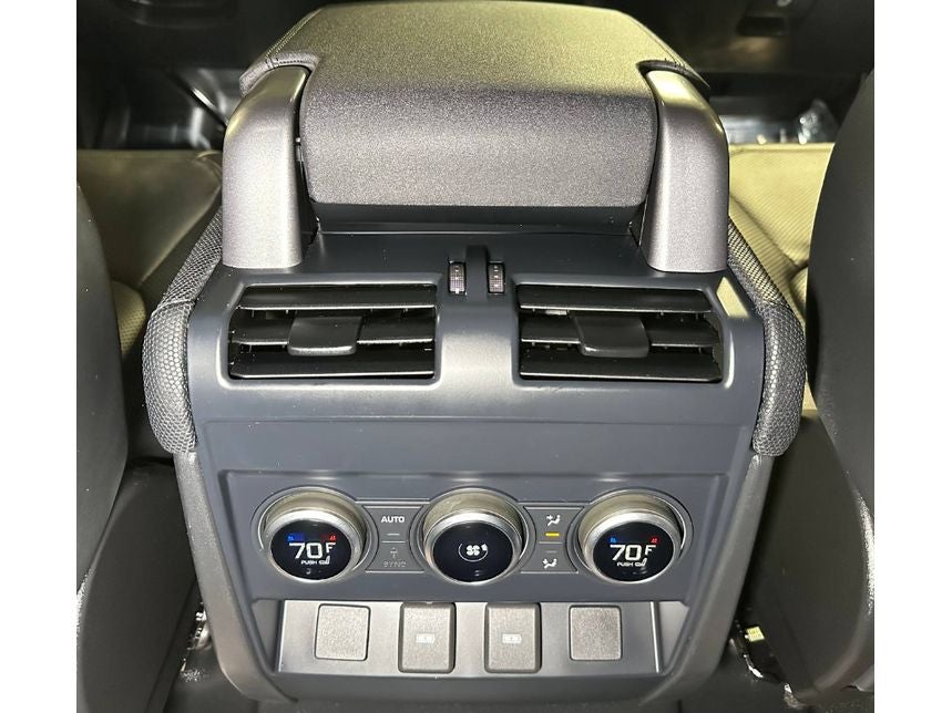 2023 Land Rover Defender 110 XS