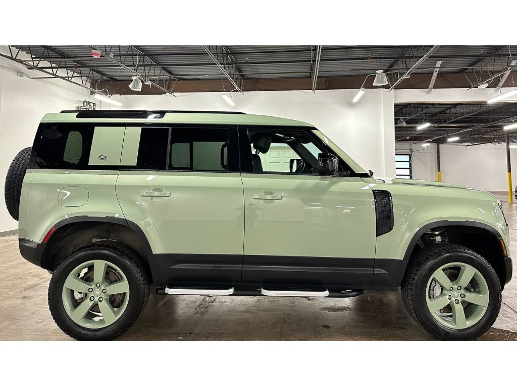 2023 Land Rover Defender 110 XS