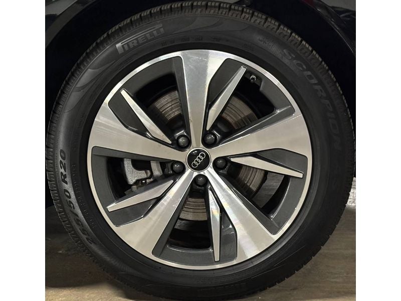 2024 Audi Q8 e-tron Premium