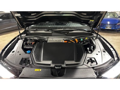 2024 Audi Q8 e-tron Premium