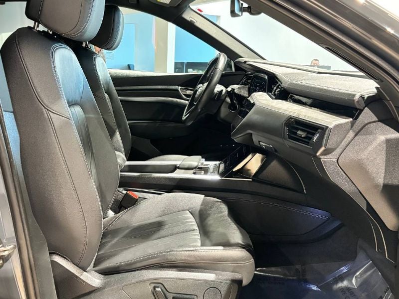 2024 Audi Q8 Sportback e-tron Premium S line