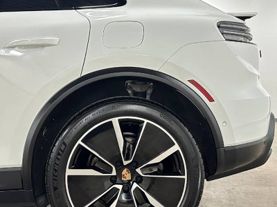 2024 Porsche Macan Electric 4