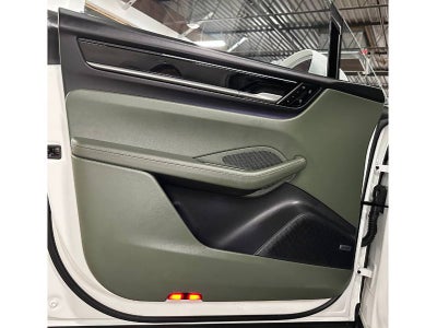 2024 Porsche Macan Electric 4