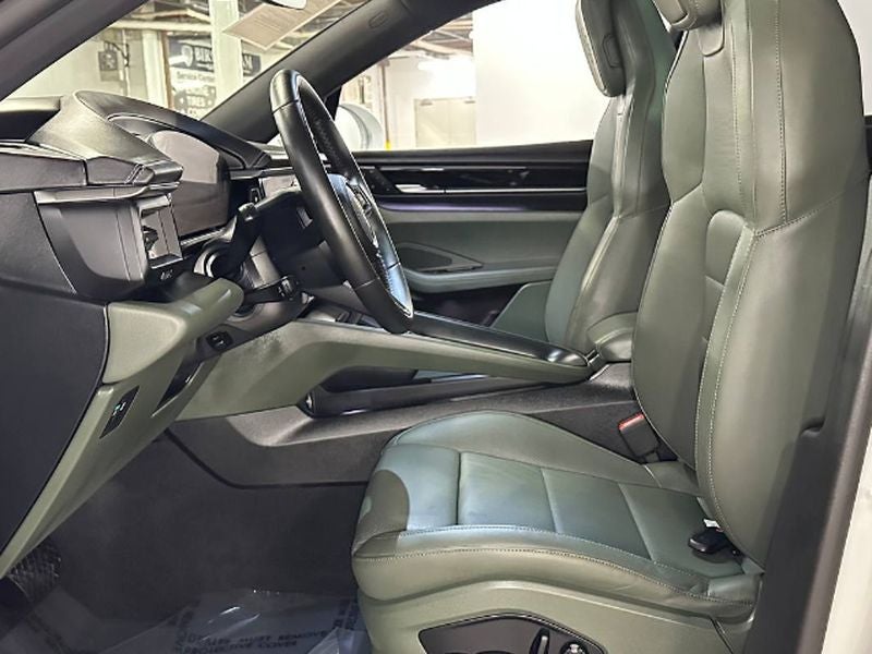 2024 Porsche Macan Electric 4