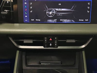 2024 Porsche Macan Electric 4