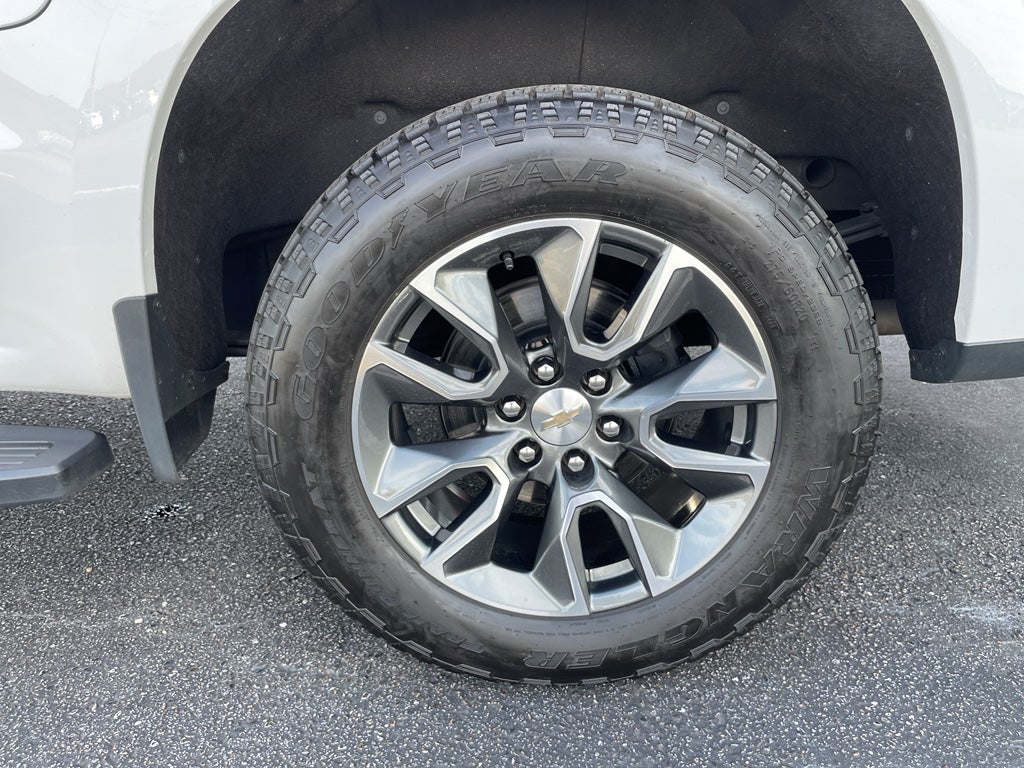 2023 Chevrolet Silverado LT