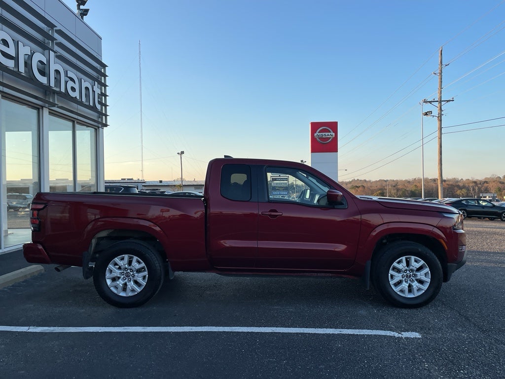 2022 Nissan Frontier SV