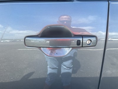 2024 Nissan Frontier SL