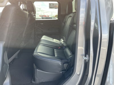 2024 Nissan Frontier SL