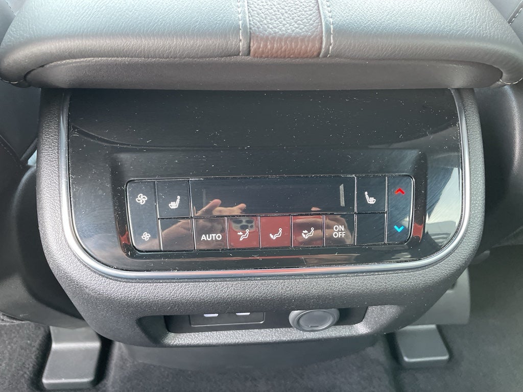 2025 Nissan Armada Platinum Reserve