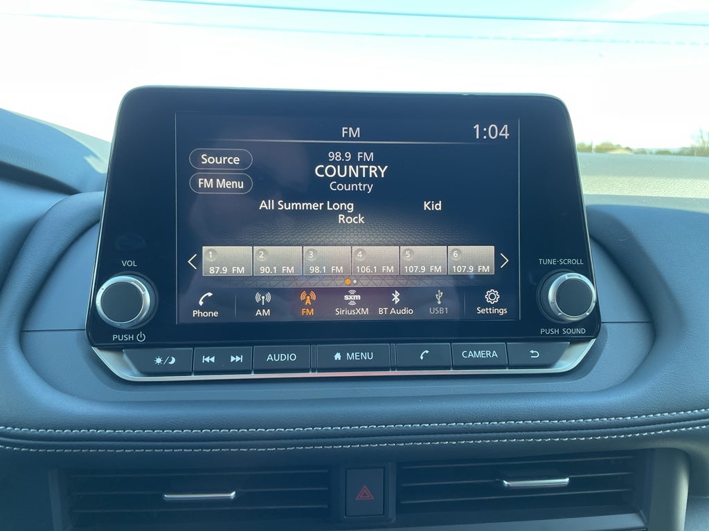 2025 Nissan Rogue SV